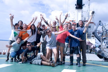 Time de voluntários que segue embarcado para Fortaleza